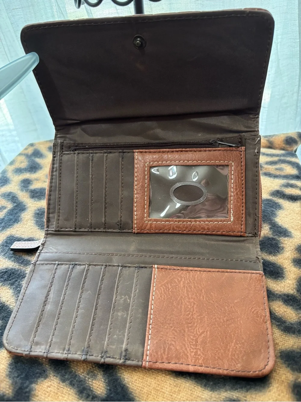 Embossed Floral Brown Women's concept Wallet